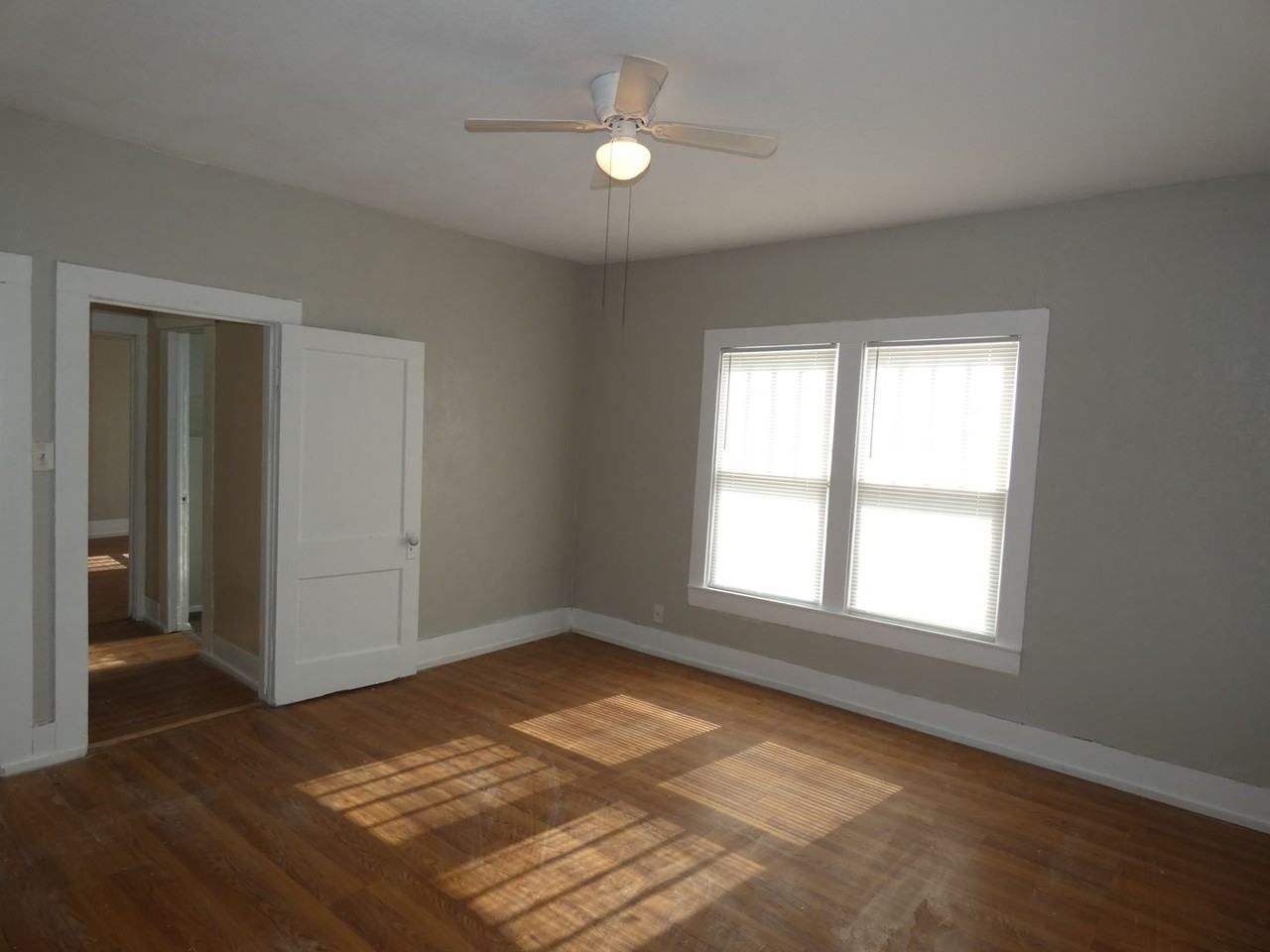 1436 N 10th St - Photo 4 of 18