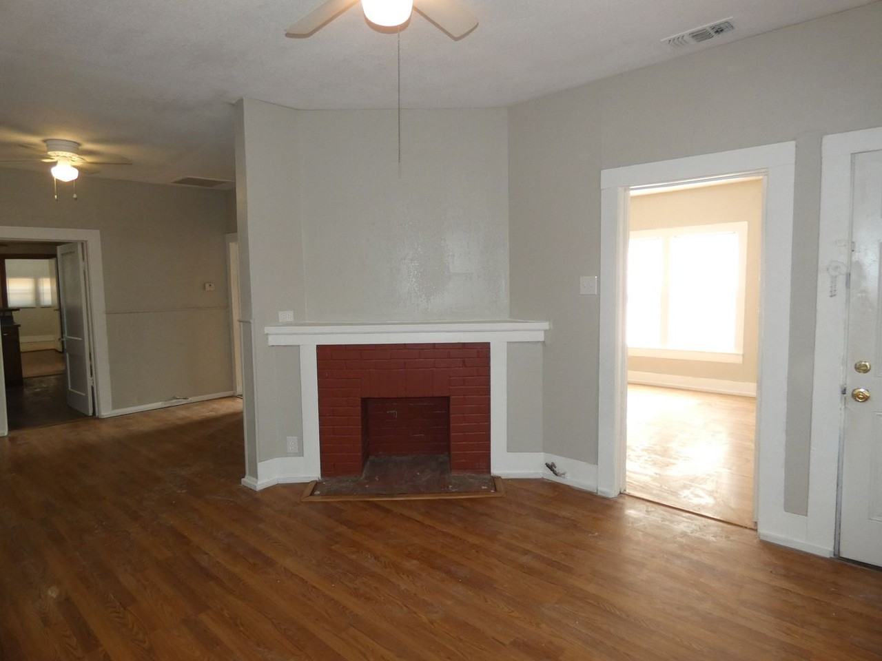 1436 N 10th St - Photo 5 of 18