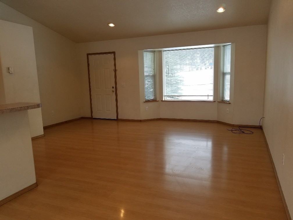 105 Ben Williams Ln - Photo 4 of 32