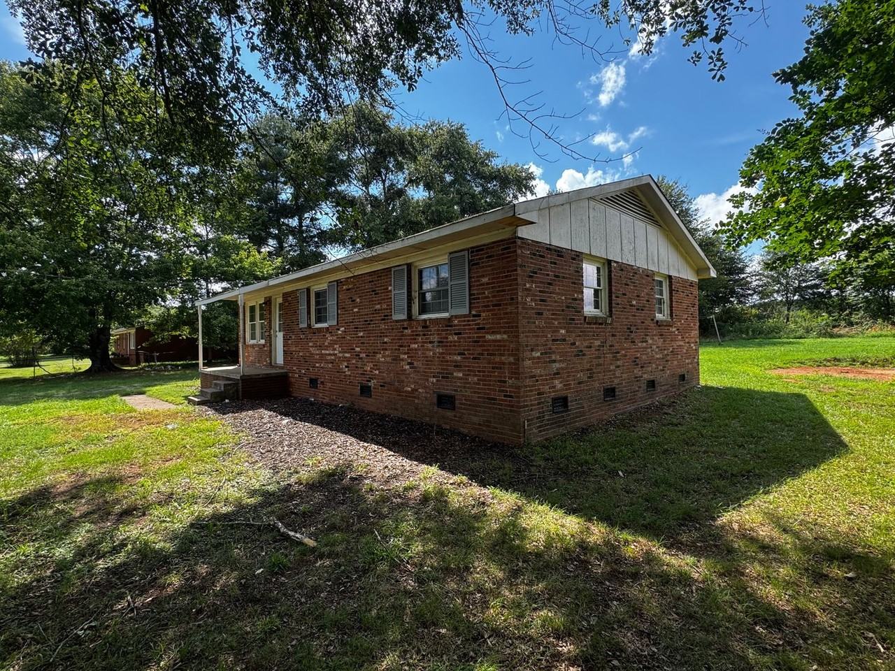 3113 Old School Rd - Photo 3 of 34