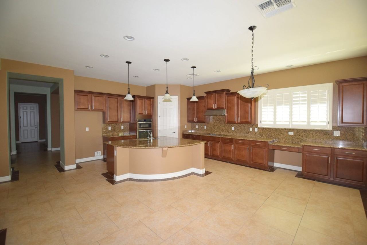 2192 E Coconino Pl - Photo 3 of 42