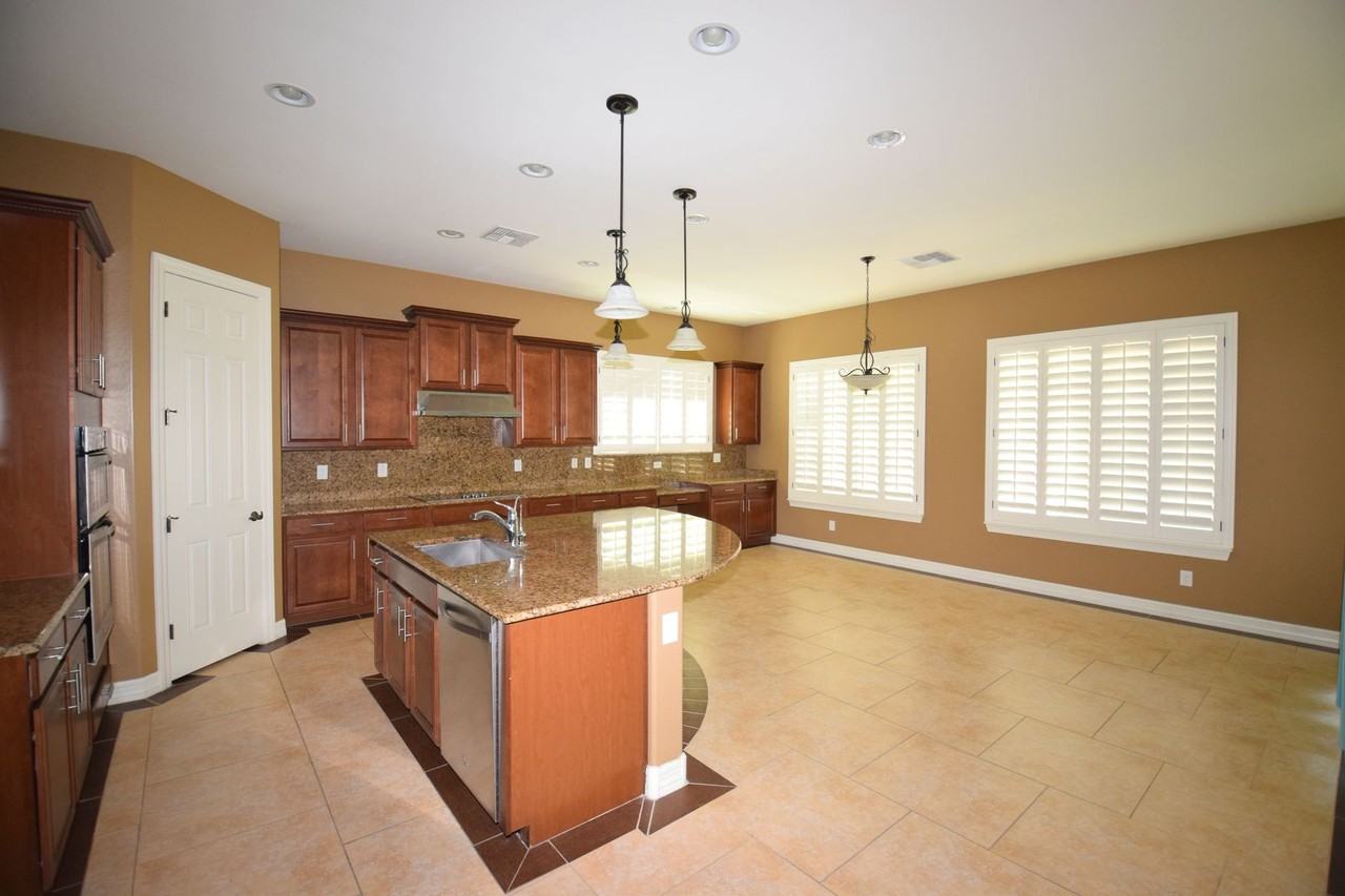 2192 E Coconino Pl - Photo 4 of 42