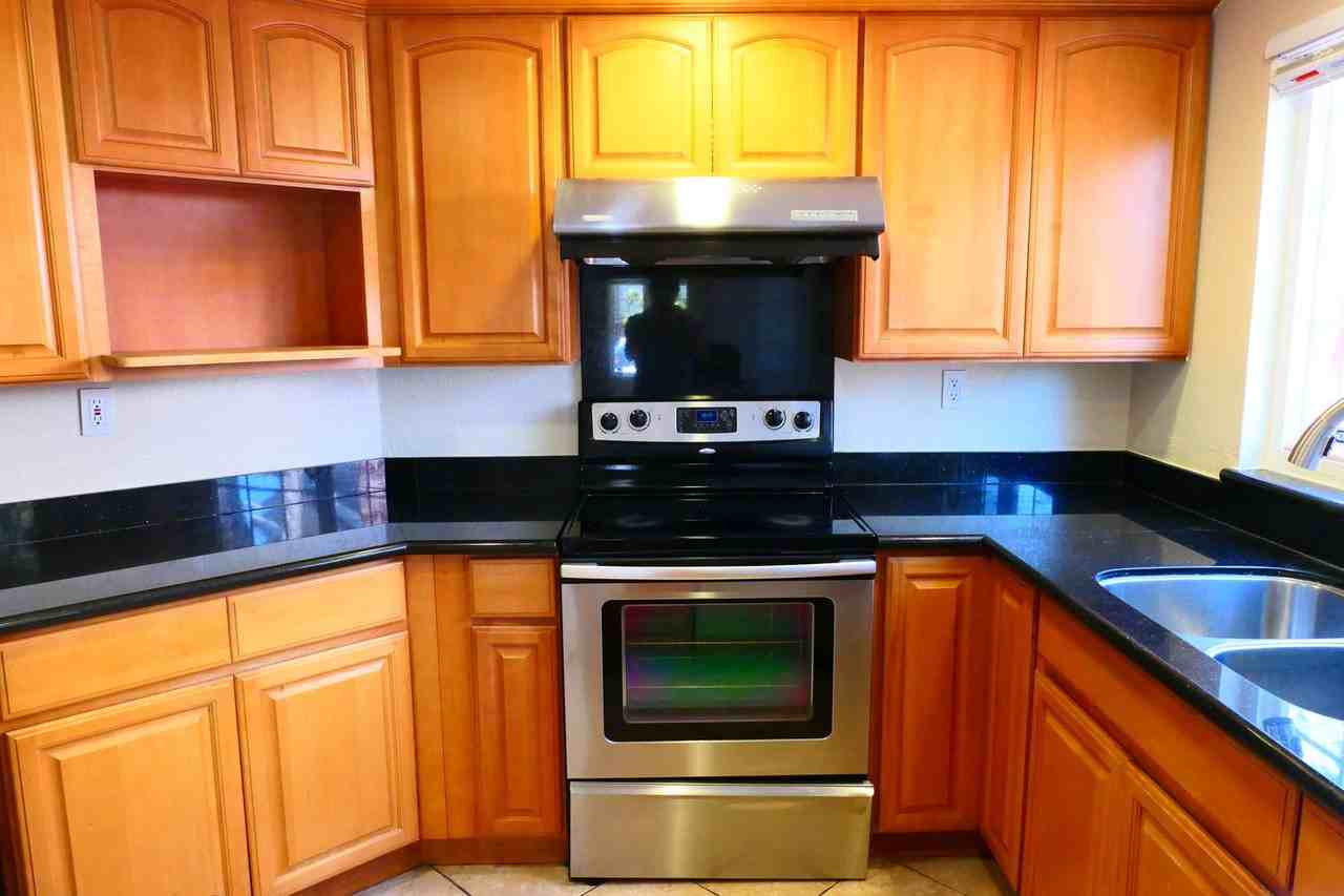 33975 Frederick Ln - Photo 6 of 22