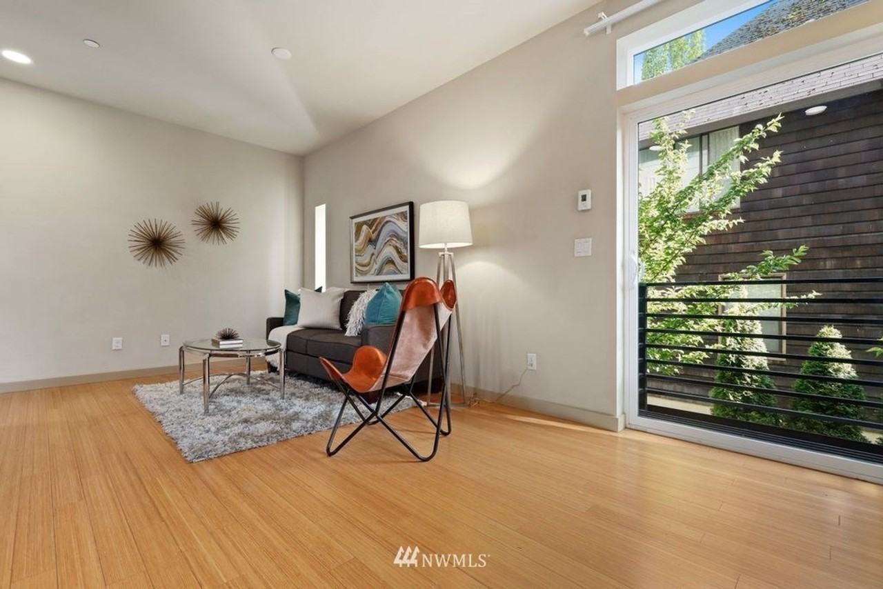 1633 California Ave Sw - Photo 5 of 23