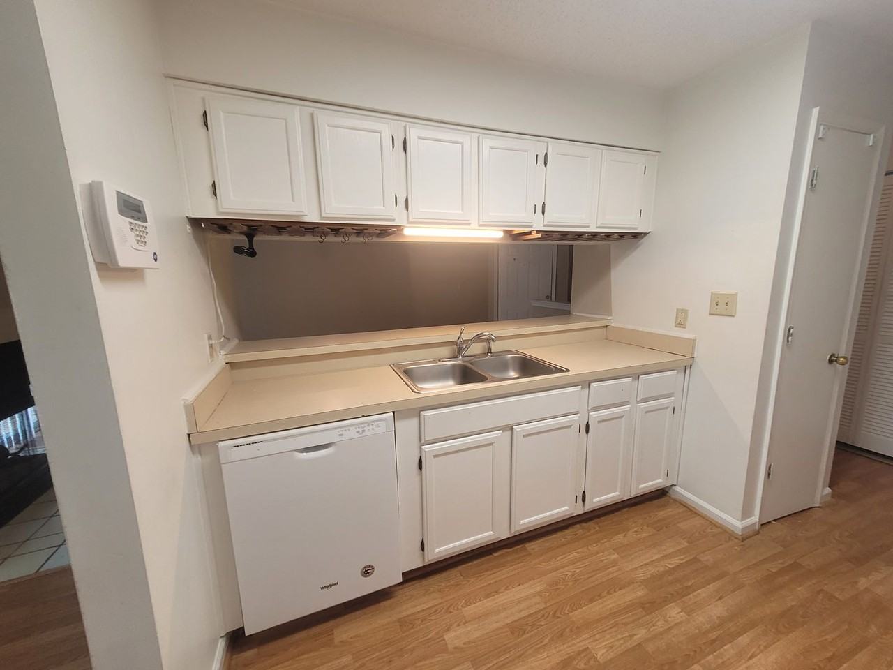 12732 Daybreak Cir - Photo 4 of 10