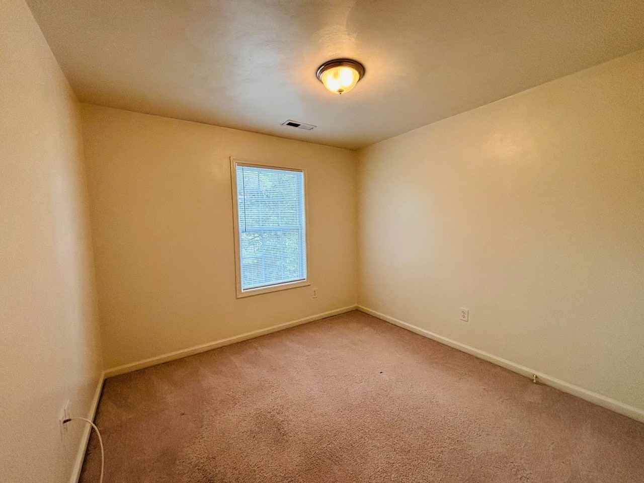 50 Salem Ln - Photo 5 of 20