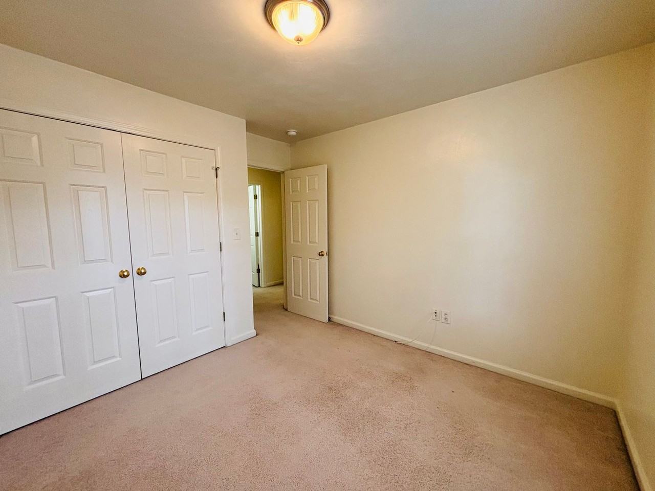 50 Salem Ln - Photo 6 of 20