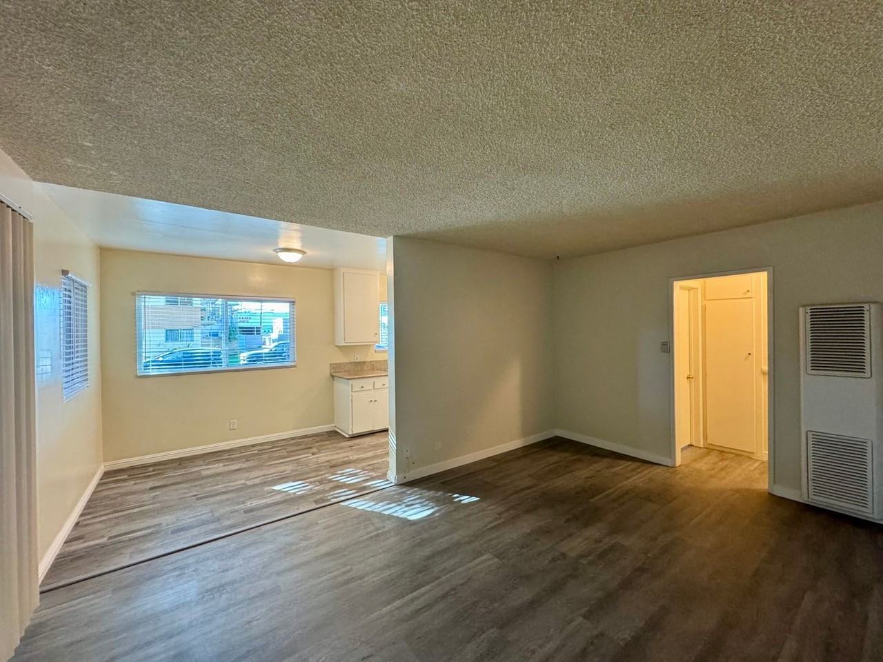 2212 San Anseline Ave - Photo 2 of 12