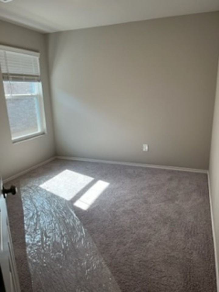 2941 Nw 195th St - Photo 7 of 9