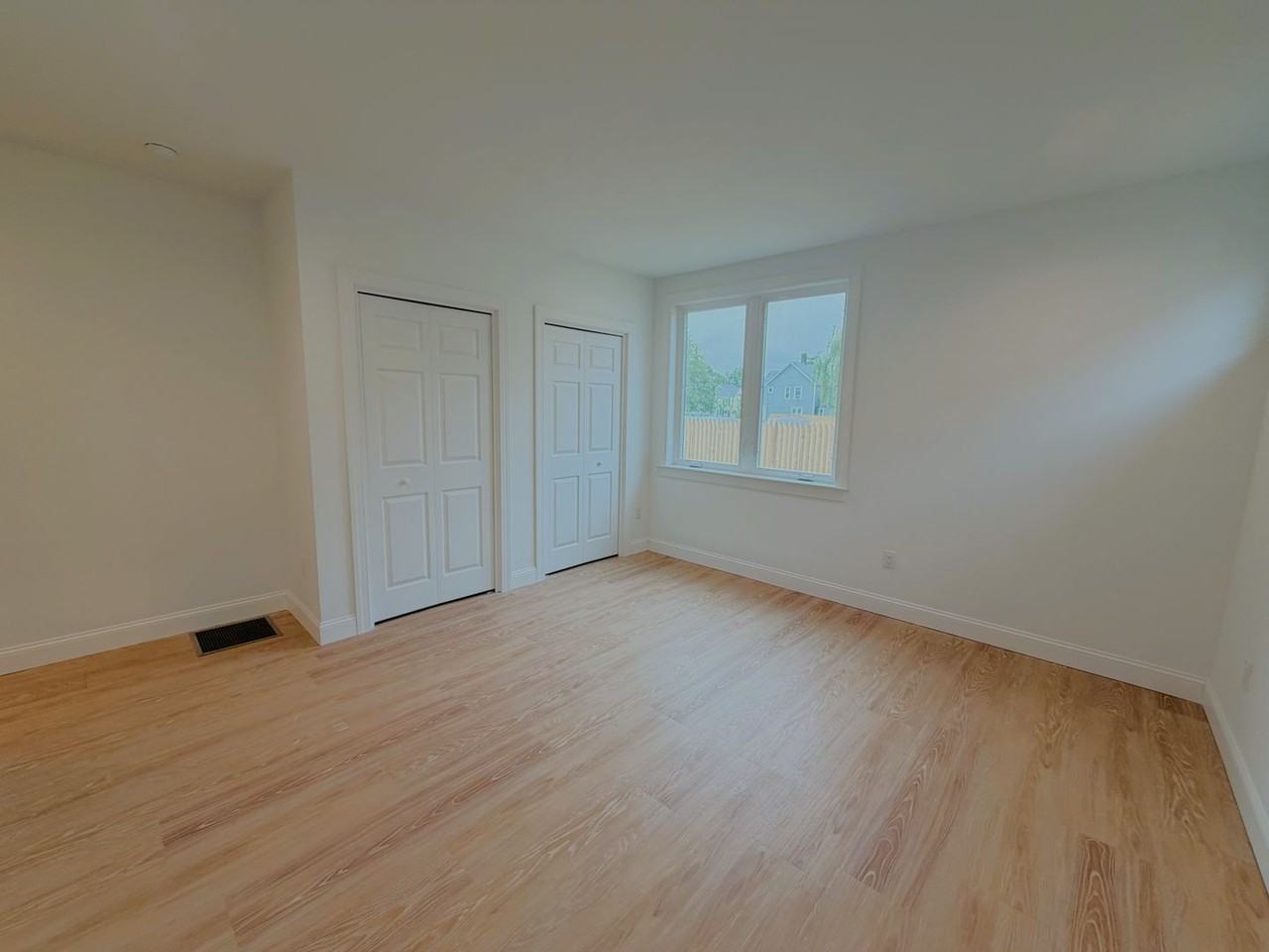 53 Parker St - Photo 2 of 6