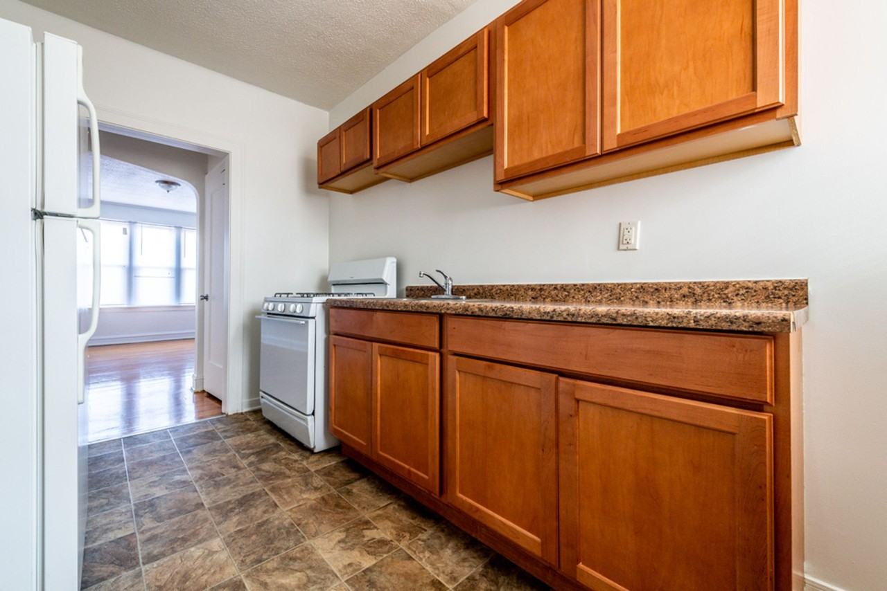 234 E 109th - Photo 4 of 16