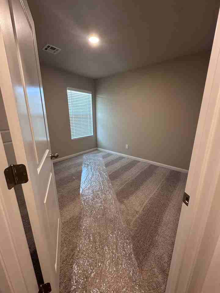 3700 Se 81st St - Photo 5 of 13
