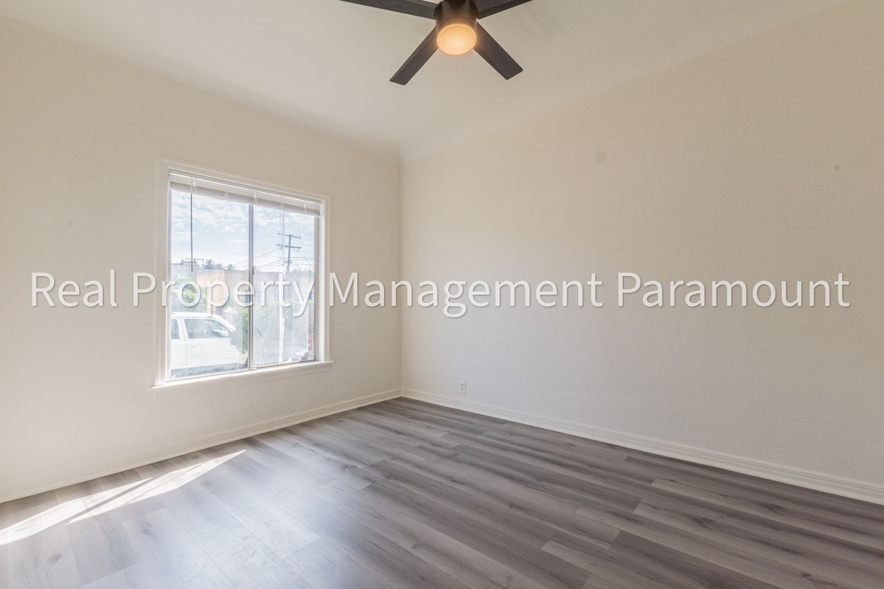 2759 S Mansfield Ave - Photo 6 of 17