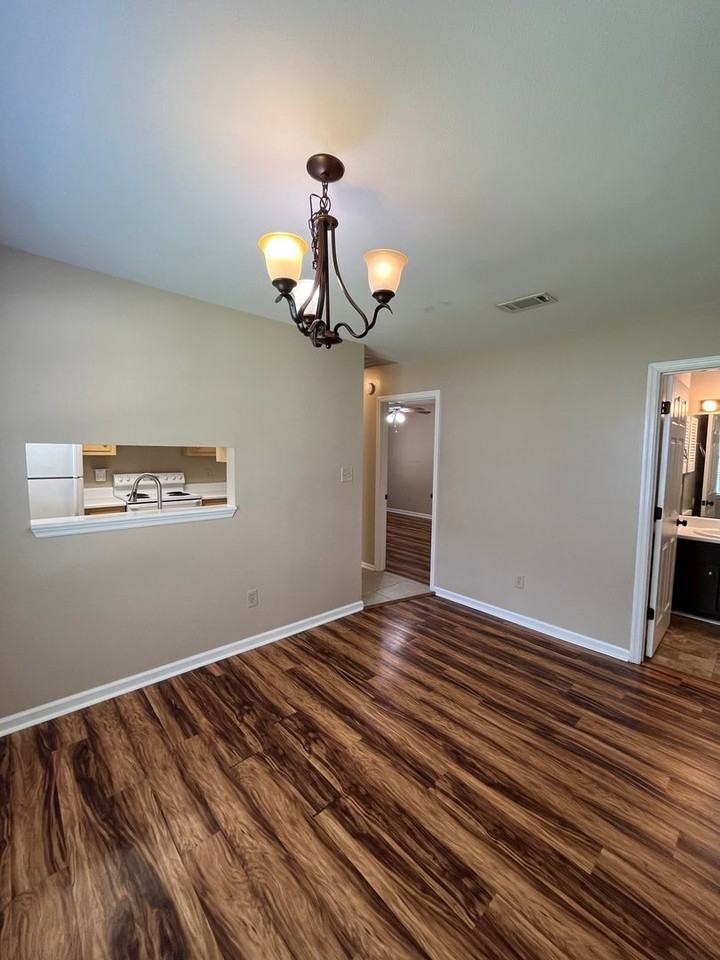 4013 Catawba St - Photo 5 of 37