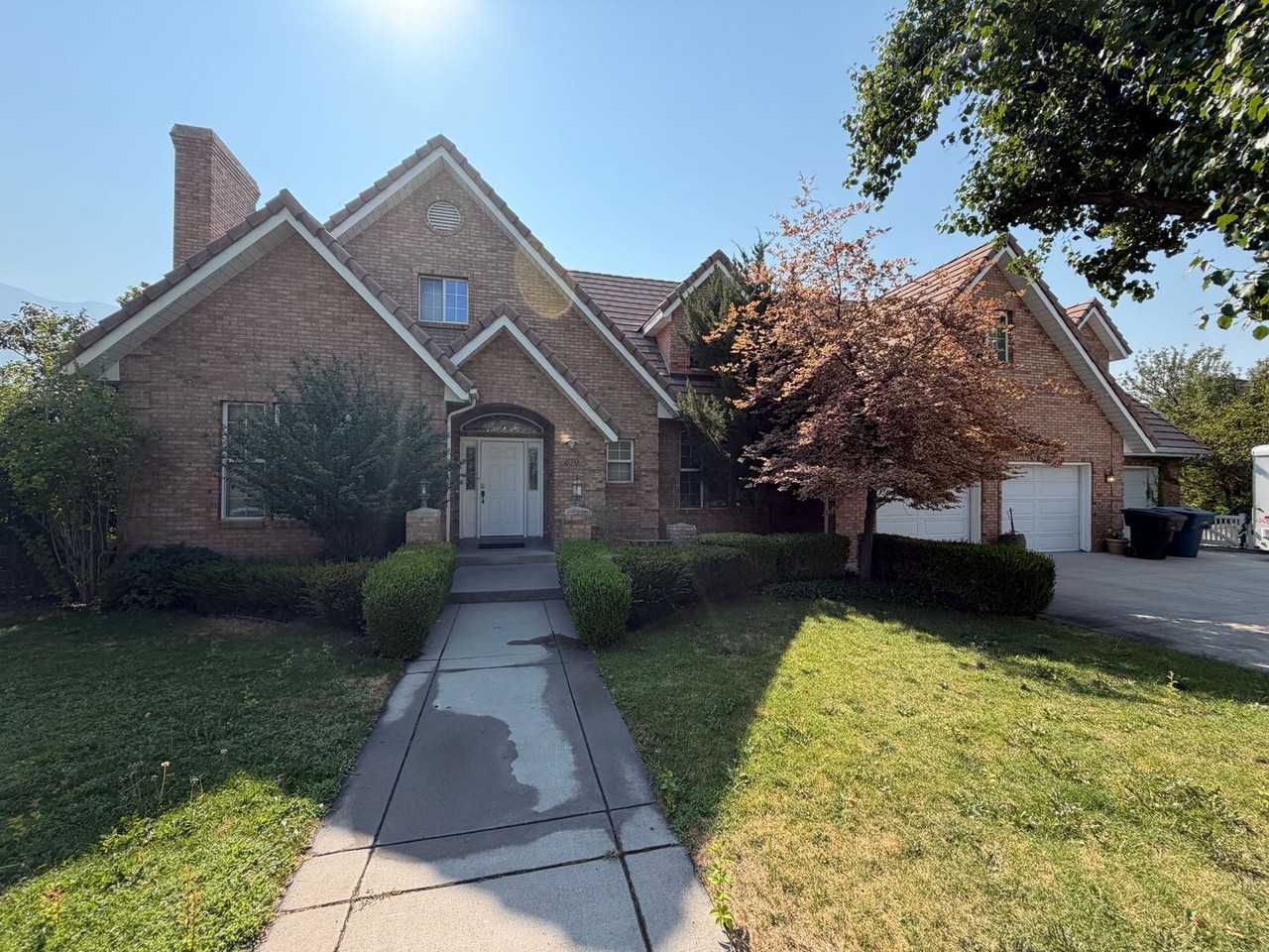 479 S Palisade Dr - Photo 3 of 50