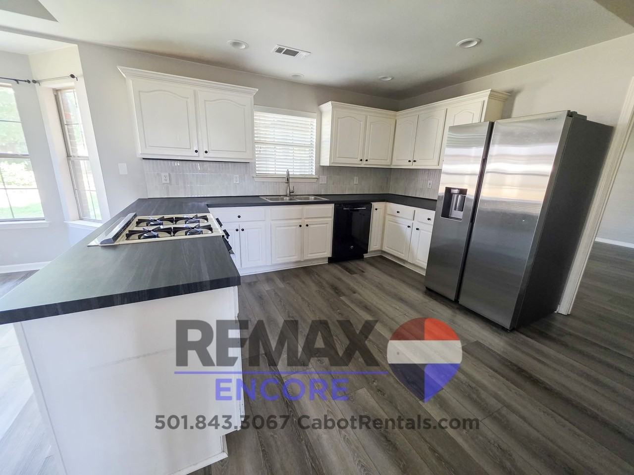 2107 S 2nd St - Photo 4 of 12