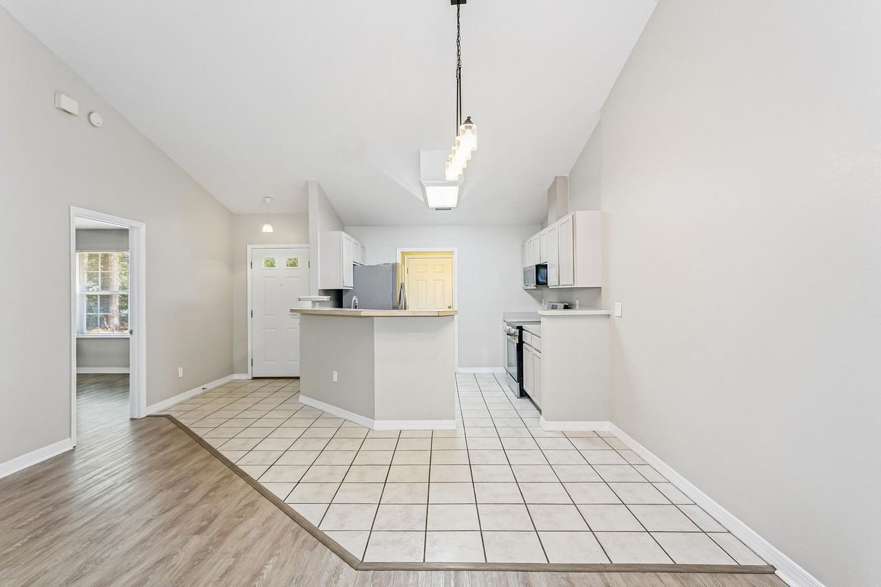 3780 Nobles St - Photo 2 of 18