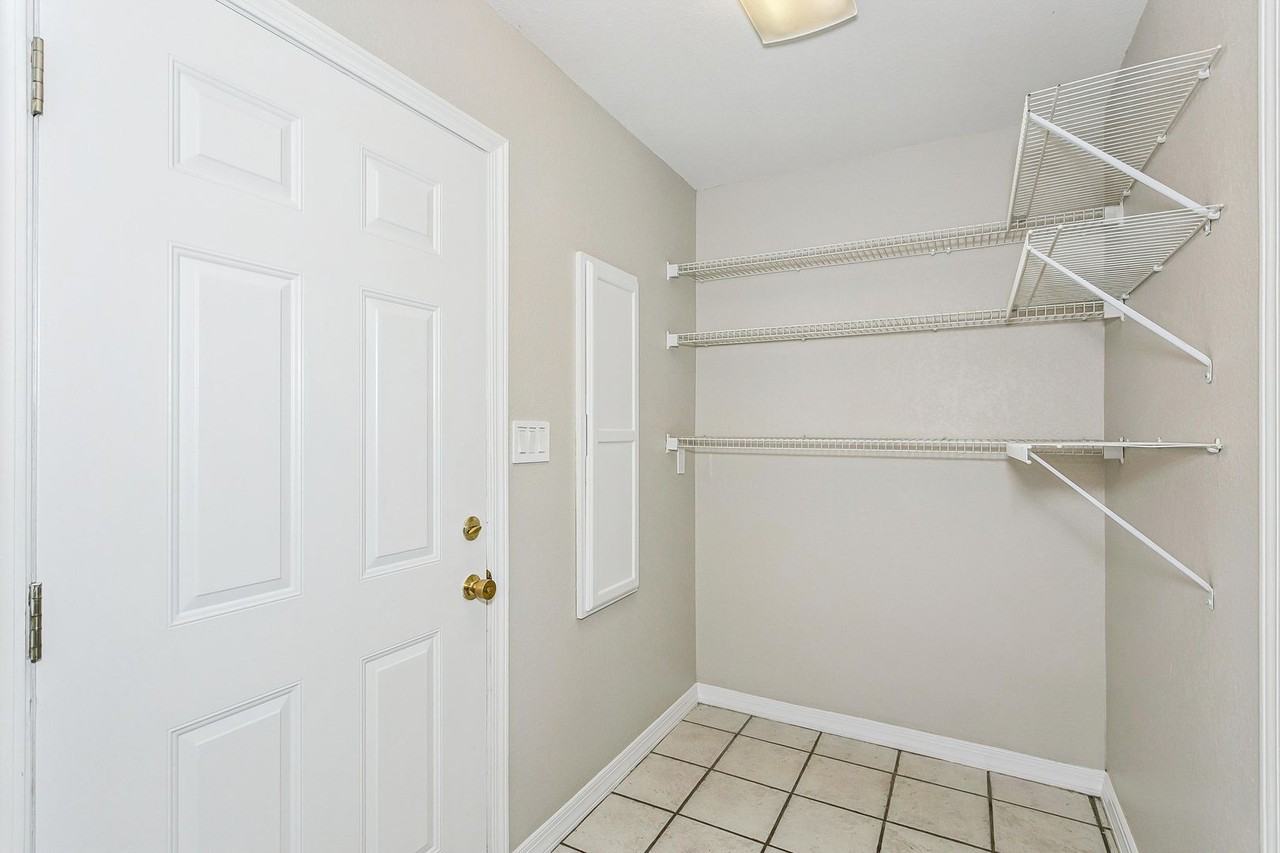 3780 Nobles St - Photo 6 of 18