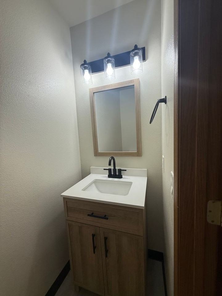 2805 Cowles St #3 - Photo 5 of 14