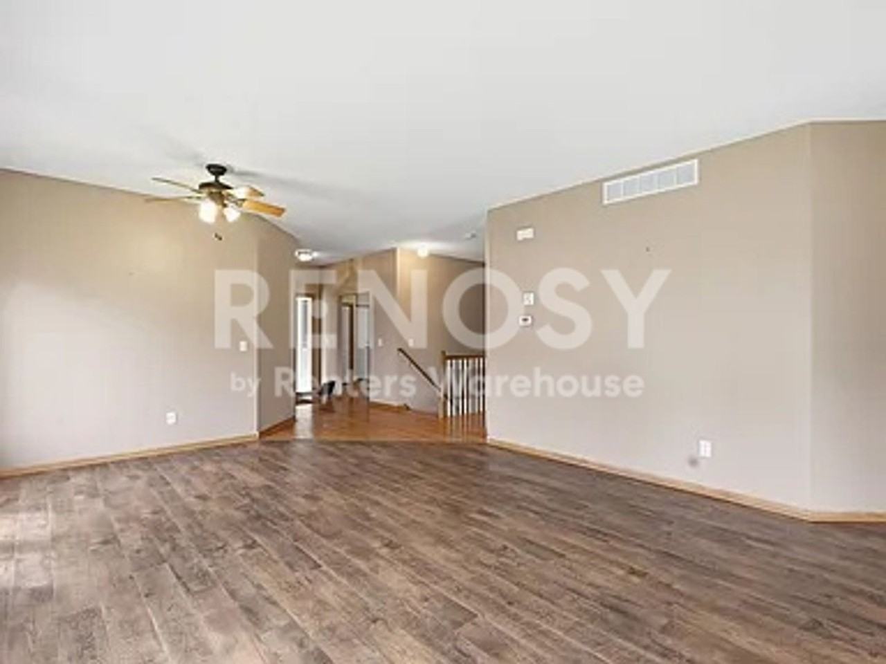 6452 Maclaren Ave Ne - Photo 5 of 27