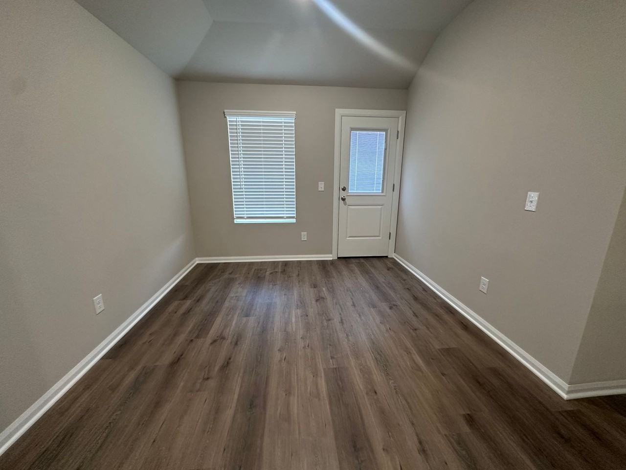 9013 Washita Creek Dr - Photo 4 of 12