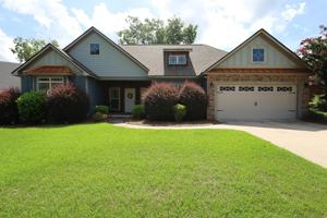 featured image of 4634 Amelia Cir