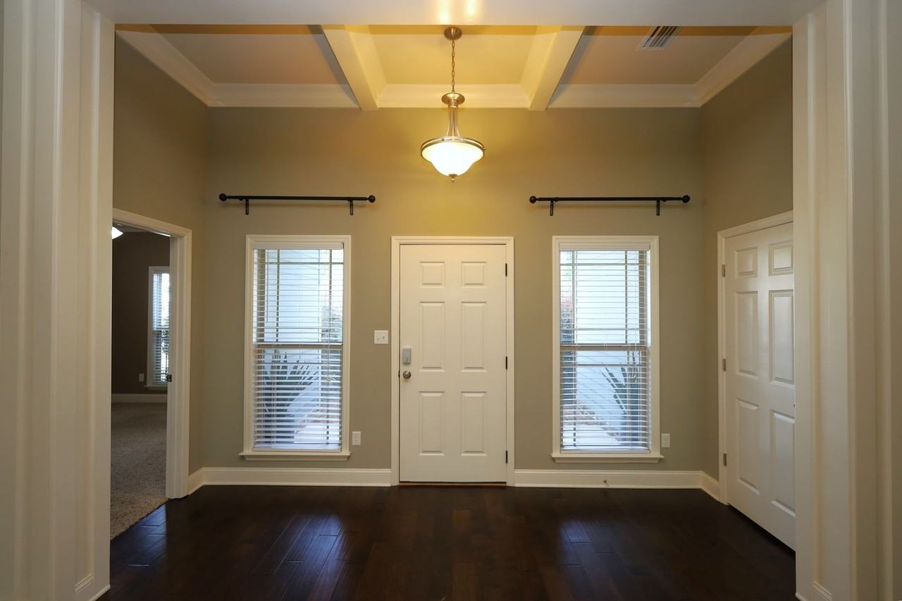 4634 Amelia Cir - Photo 3 of 22
