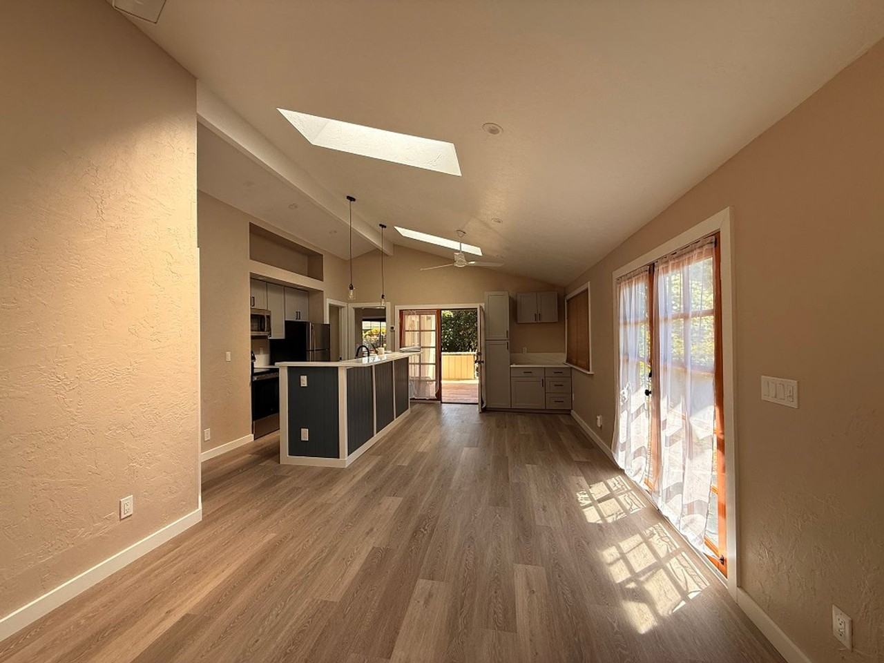 3154A Browns Valley Rd - Photo 7 of 11