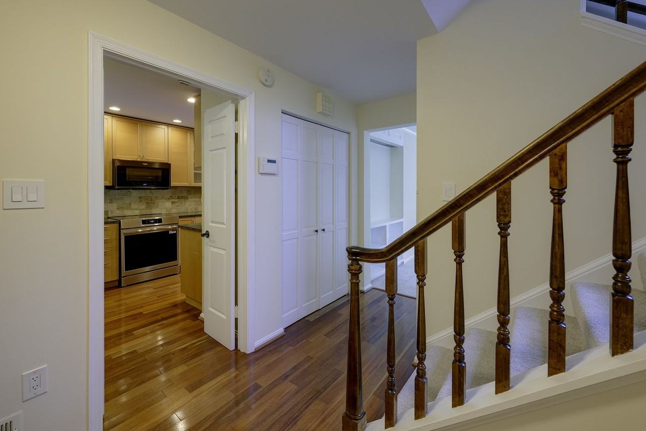 7518 Westlake Ter - Photo 6 of 50