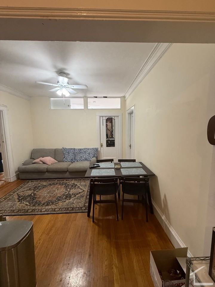 25 Park Vale Ave - Photo 3 of 15