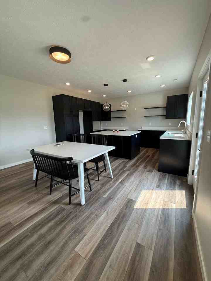 4209 Wilder Ave - Photo 7 of 21