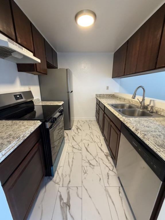 135 S Ash St - Photo 3 of 14