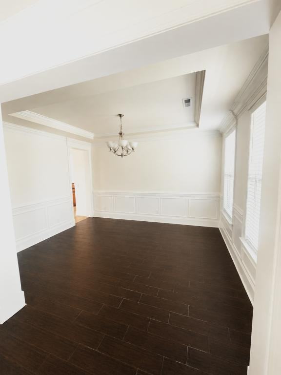 425 Tiburon Dr - Photo 6 of 28