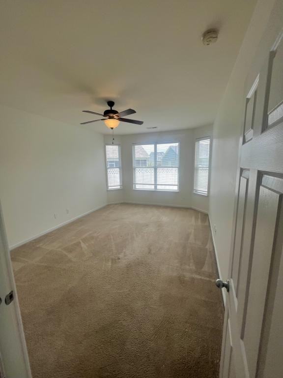 425 Tiburon Dr - Photo 7 of 28