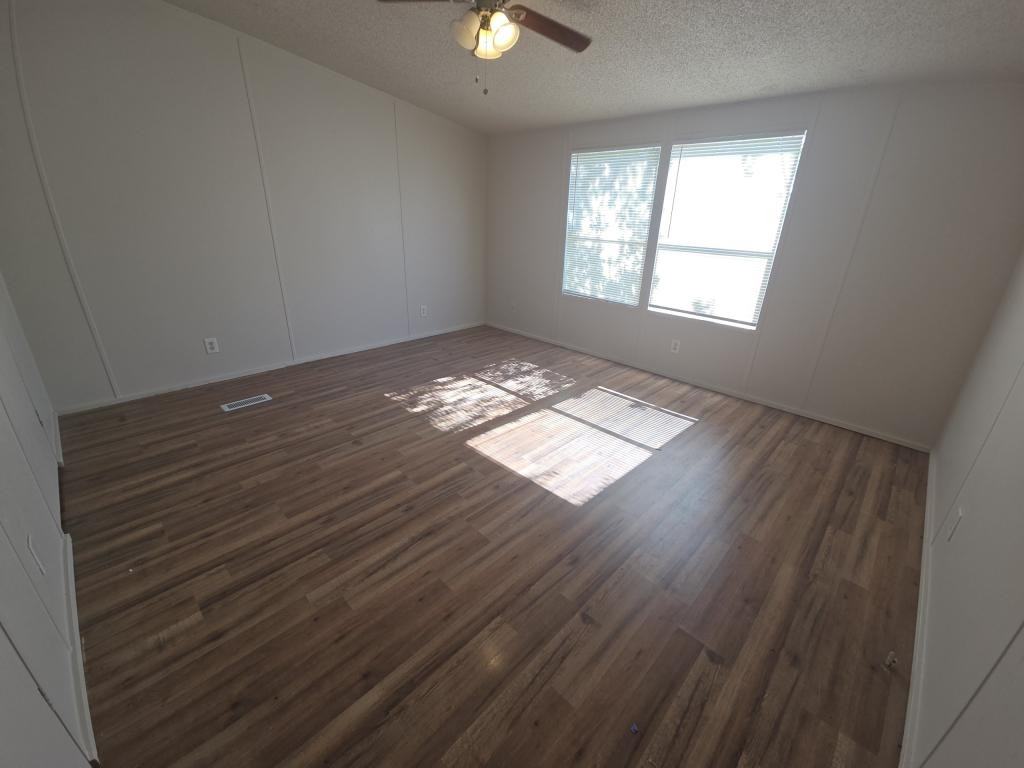 8444 Longhorn Dr - Photo 7 of 14
