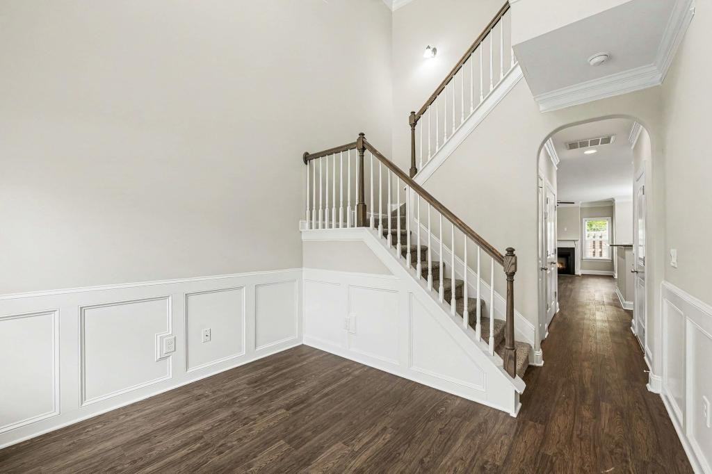 846 Silver Leaf Dr - Photo 4 of 26