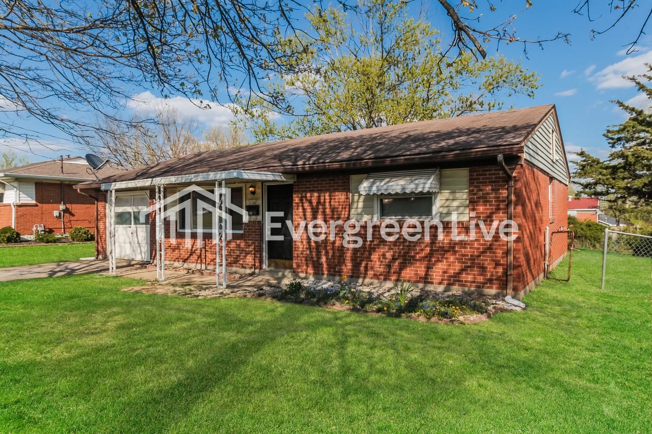 11690 Hamlet Rd - Photo 2 of 15