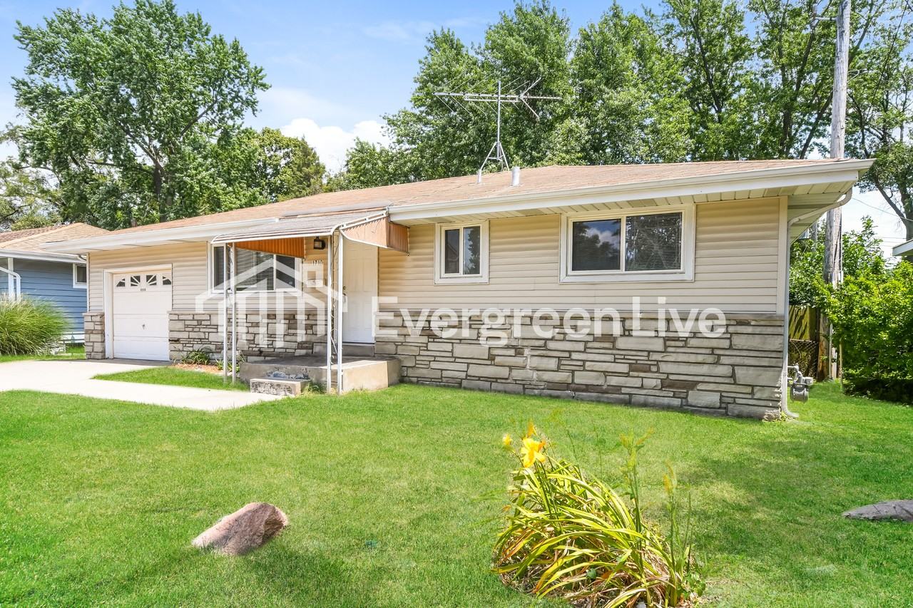 1710 Patterson Rd - Photo 3 of 15