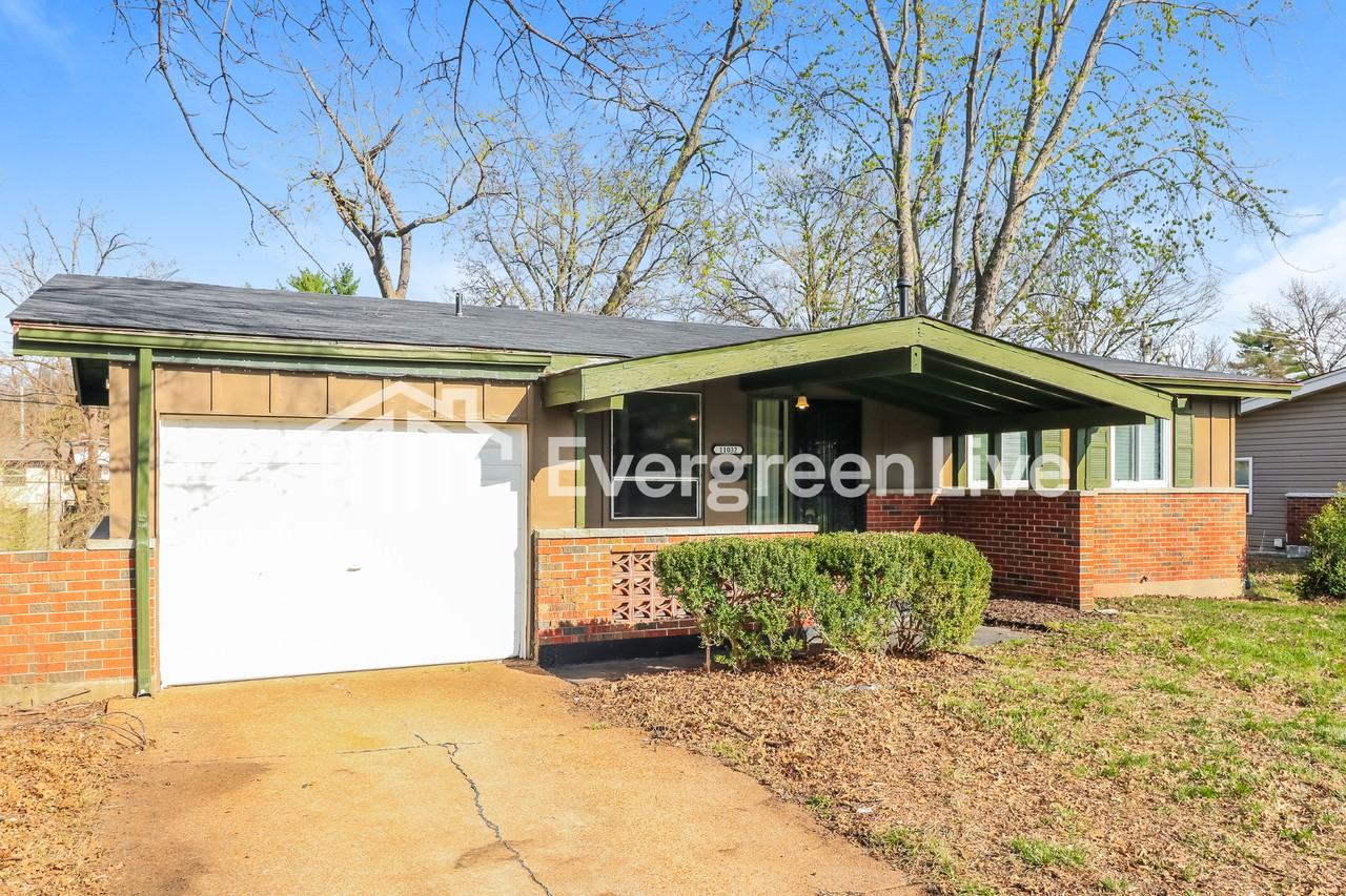 11032 Ebert Dr - Photo 2 of 15