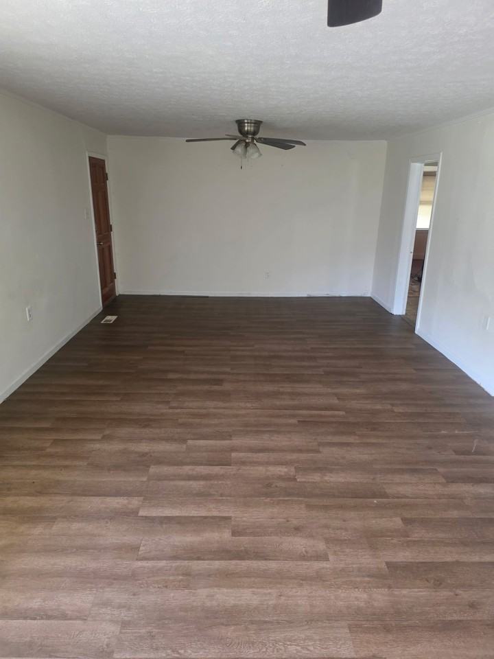 1210 Hoke St - Photo 6 of 16