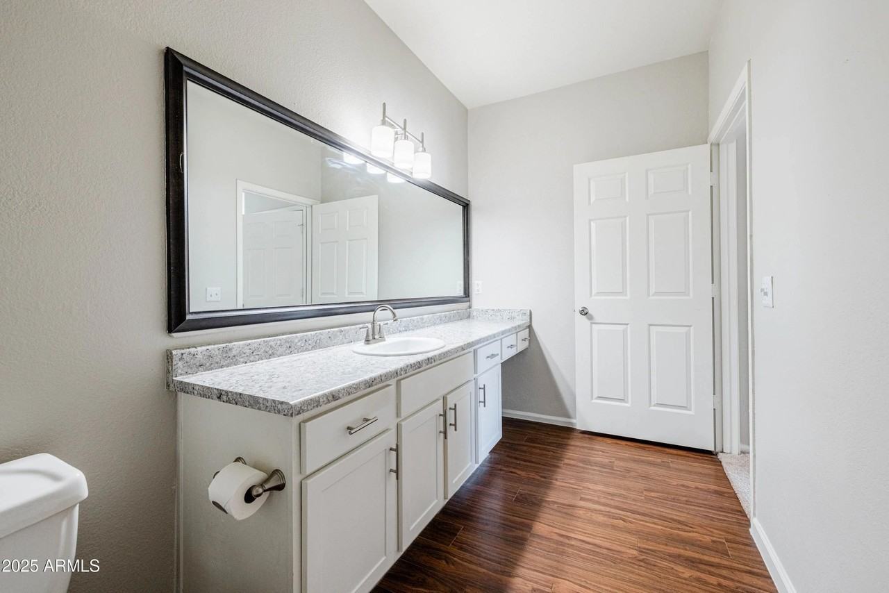17374 N 89th Ave #B2 - Photo 7 of 27