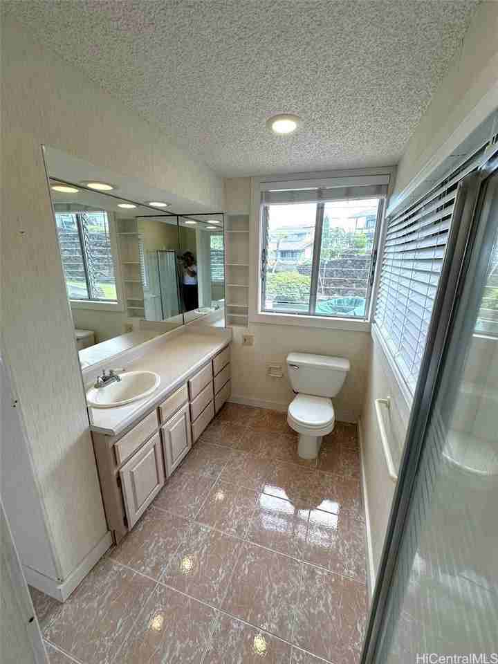 2420 Halekoa Dr - Photo 2 of 7