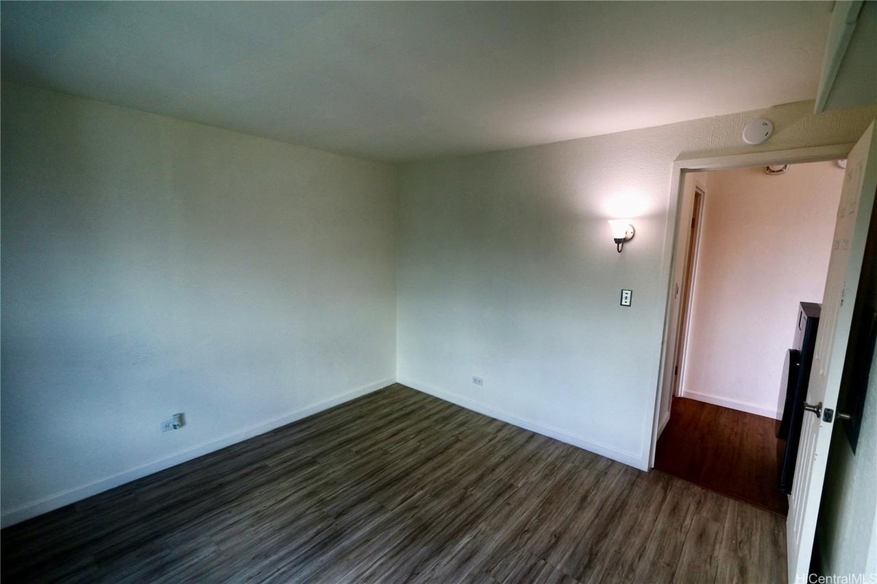 2421 Tusitala St #2002 - Photo 6 of 8