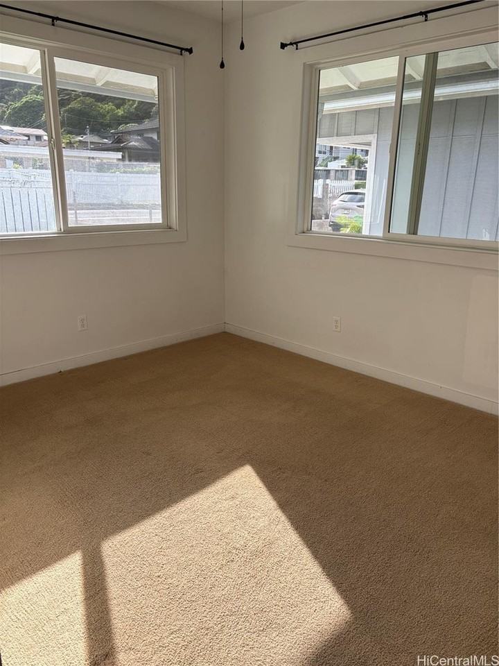 317 Kapulei St - Photo 4 of 22