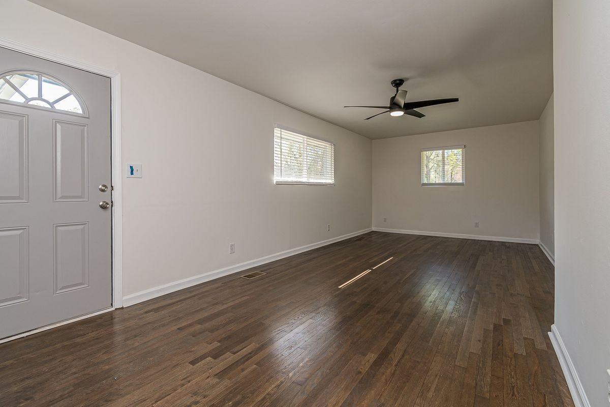 1506 Janmar Dr - Photo 2 of 25