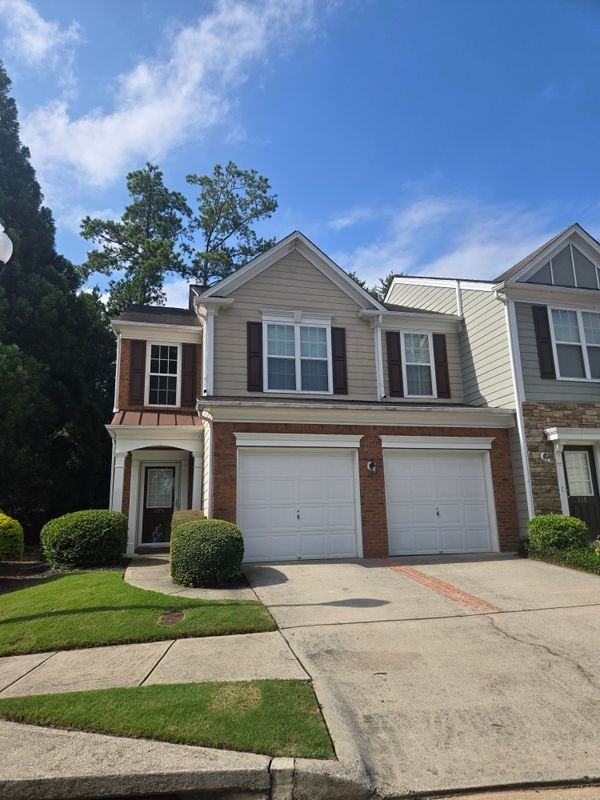 105 Finchley Dr - Photo 2 of 13