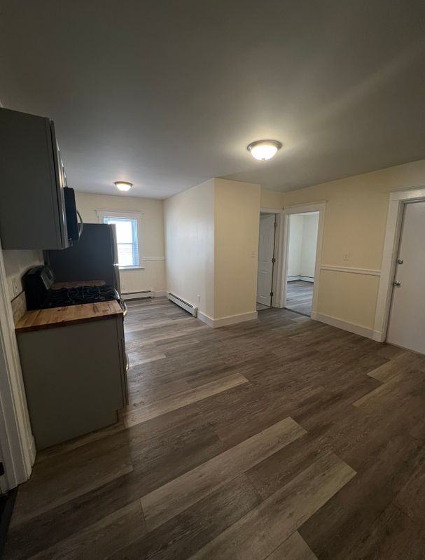 16 Park St - Photo 3 of 10