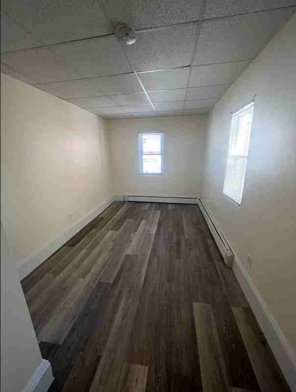 16 Park St - Photo 5 of 10