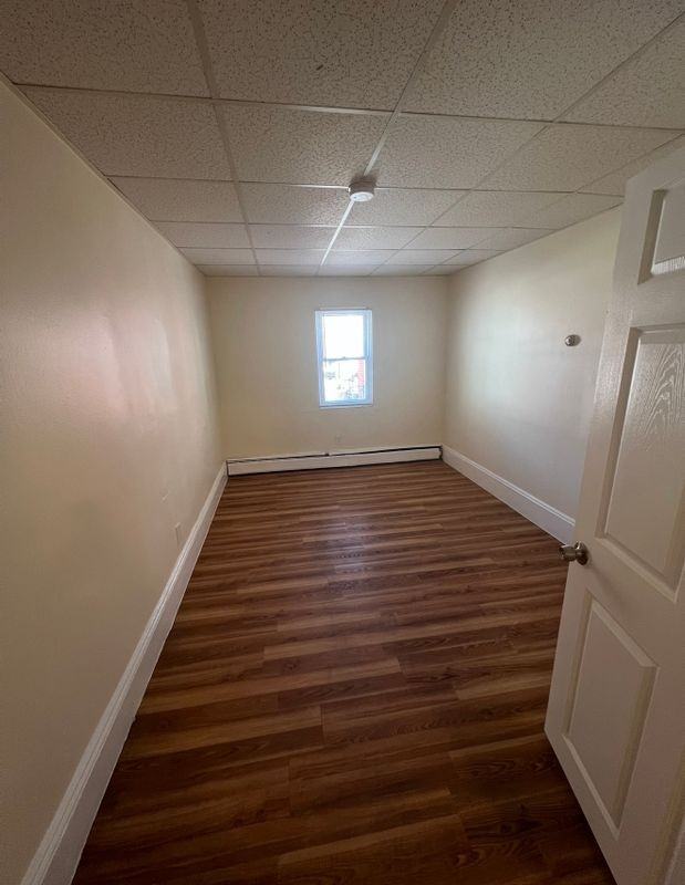 16 Park St - Photo 6 of 10