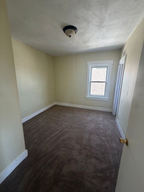 8 Wilson St - Photo 5 of 8